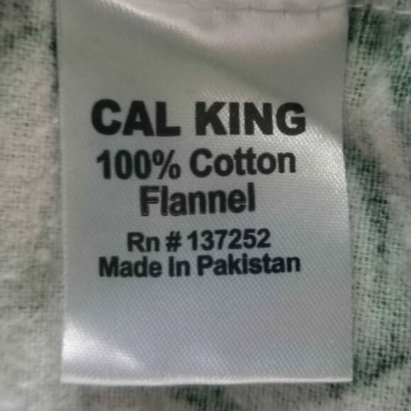 Snowman California King FLANNEL Sheet Set. - Picture 3 of 4